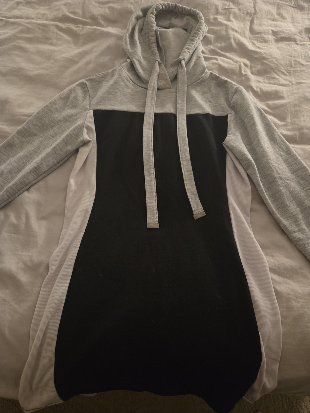 No Boundaries Colorblock Hooded Long-Sleeve Dress in Black, Gray & White